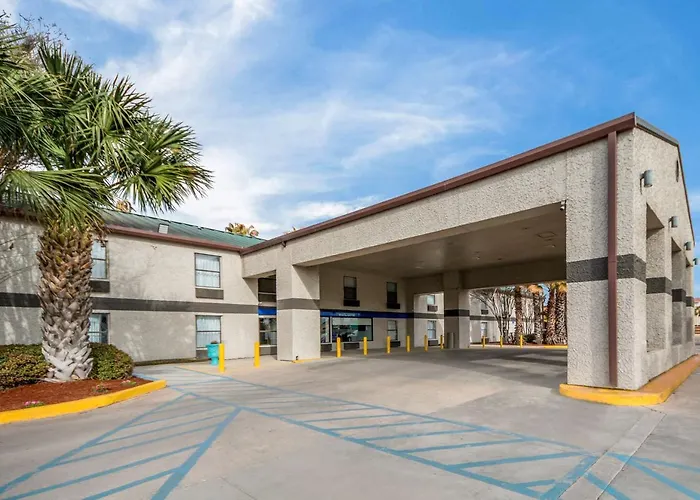 Motel 6-Laredo, Tx - North I-35
