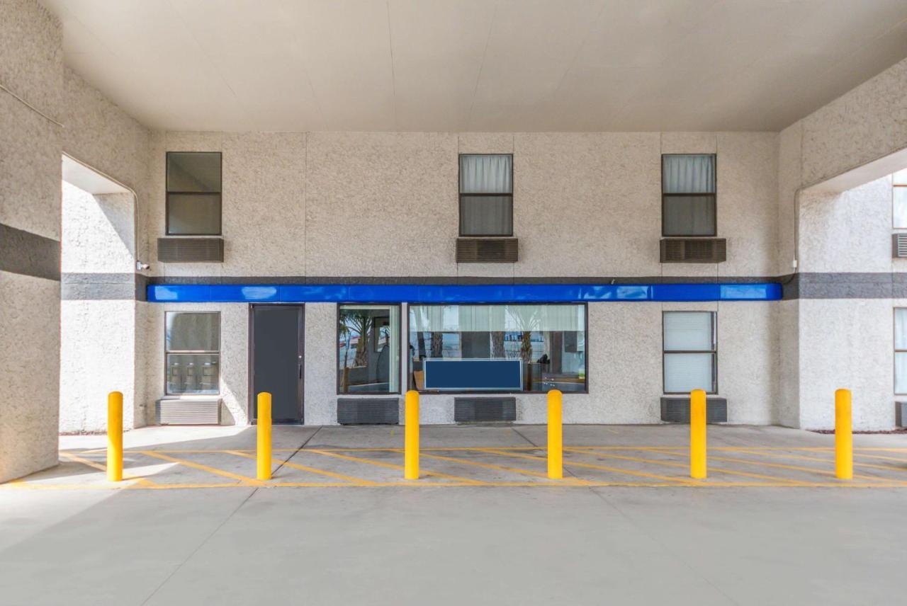 6-laredo, Tx - North I-35 Hotel 2*